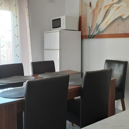 Appartments D&D Peroj Habitación foto